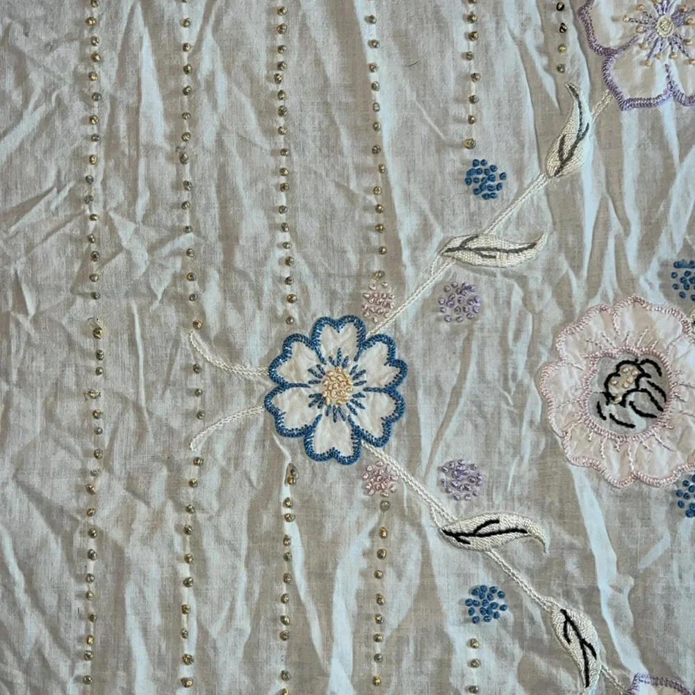 Antique embroidered Elegant coverlet or bedspread 90” x 72”